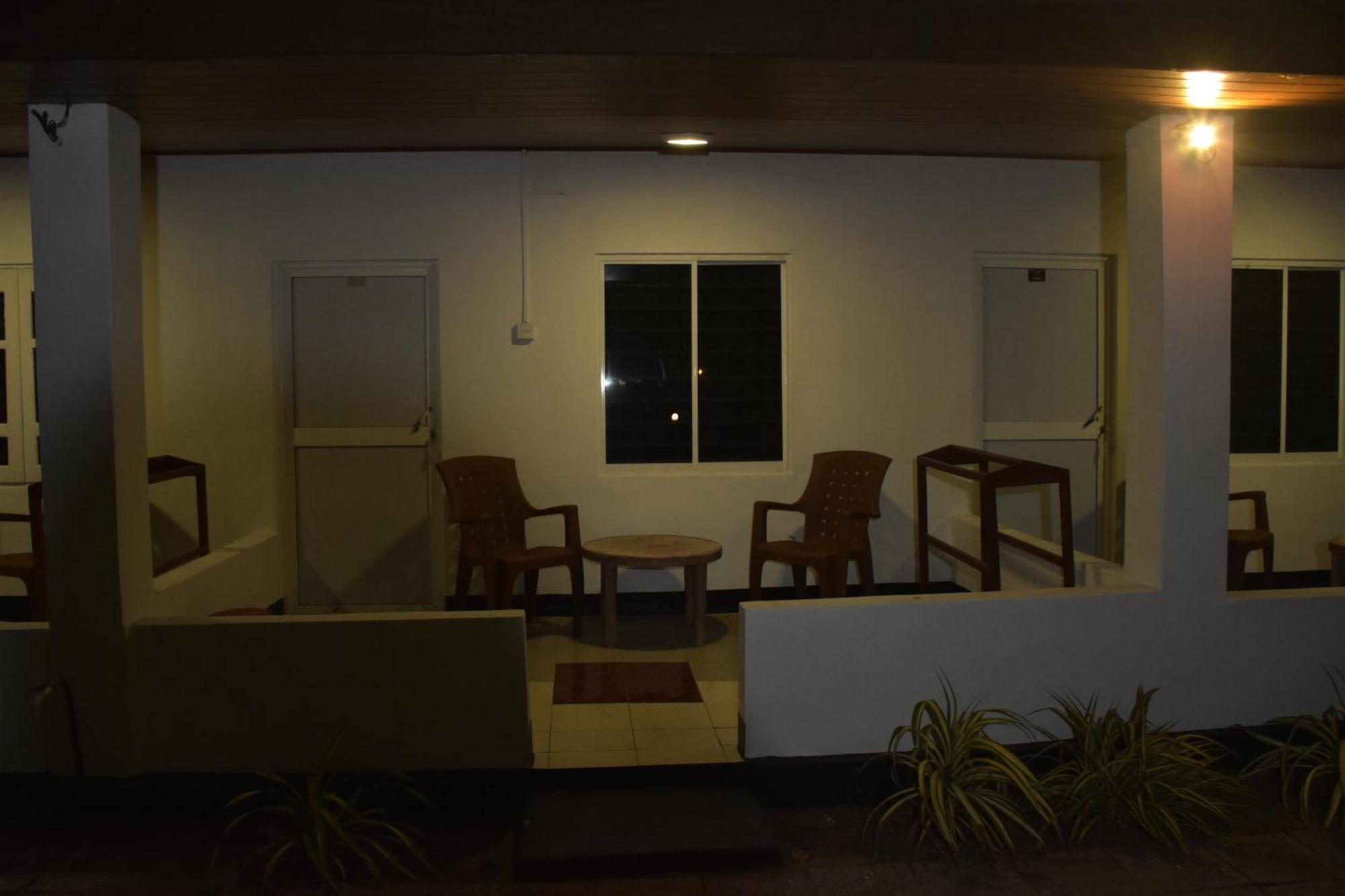 French Garden Regish Guest House Trincomalee Buitenkant foto