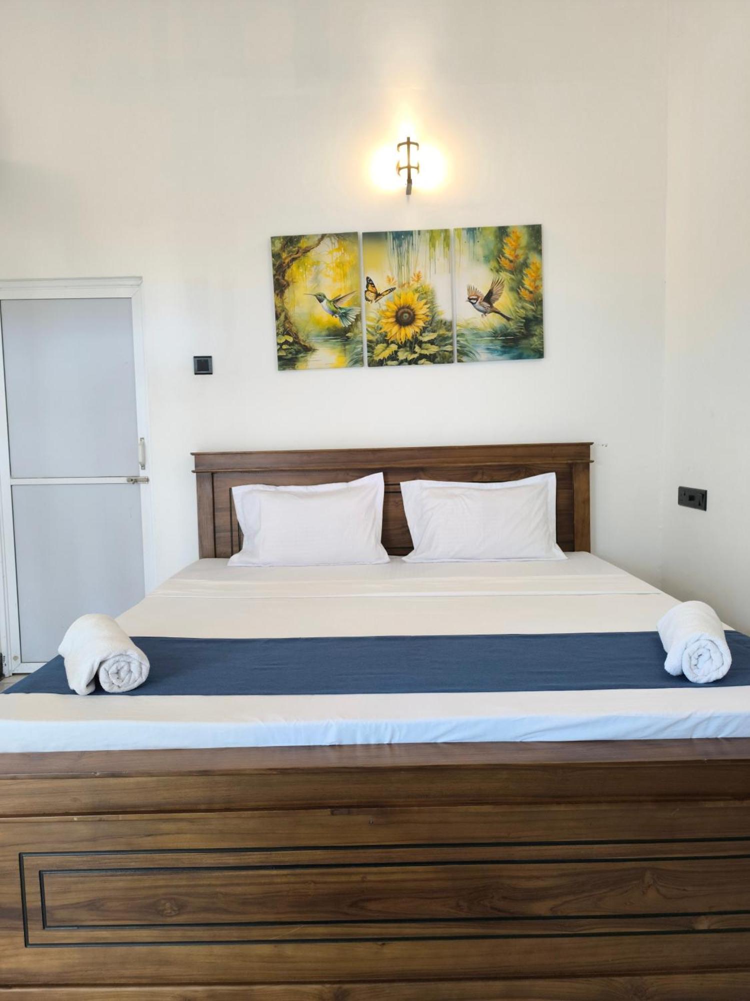 French Garden Regish Guest House Trincomalee Buitenkant foto