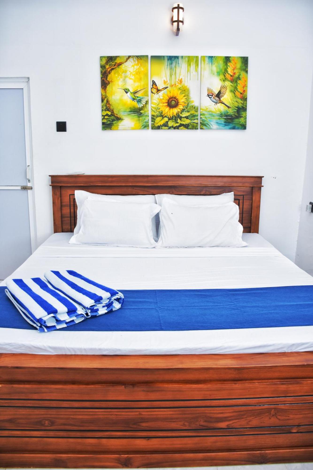 French Garden Regish Guest House Trincomalee Buitenkant foto